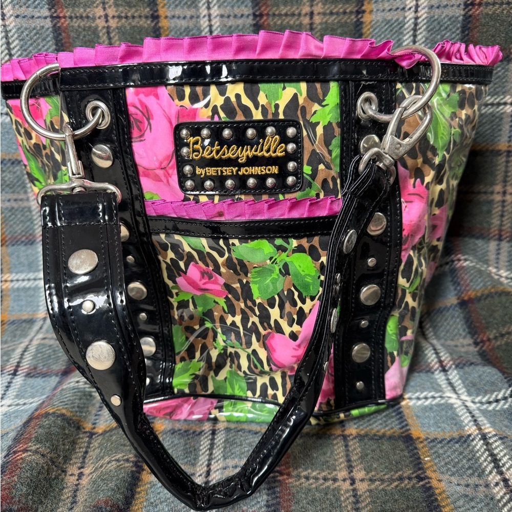 Mid 2000s Betsey Johnson Handbag